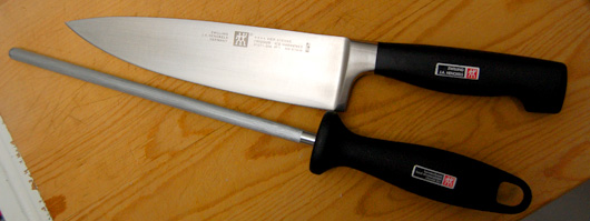 A knife with honing steel