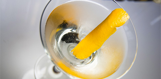 The Gin Martini Cocktail Recipe: A Platinum Standard Classic Gin Cocktail