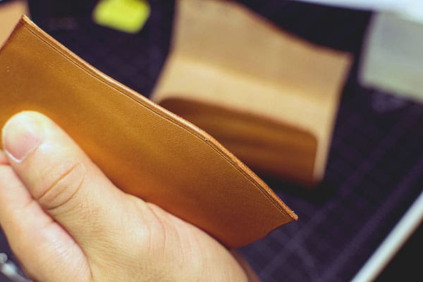 Make a leather wallet   19