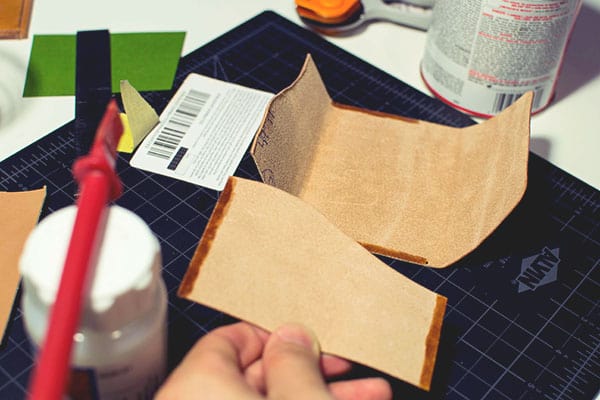 Make a leather wallet   25
