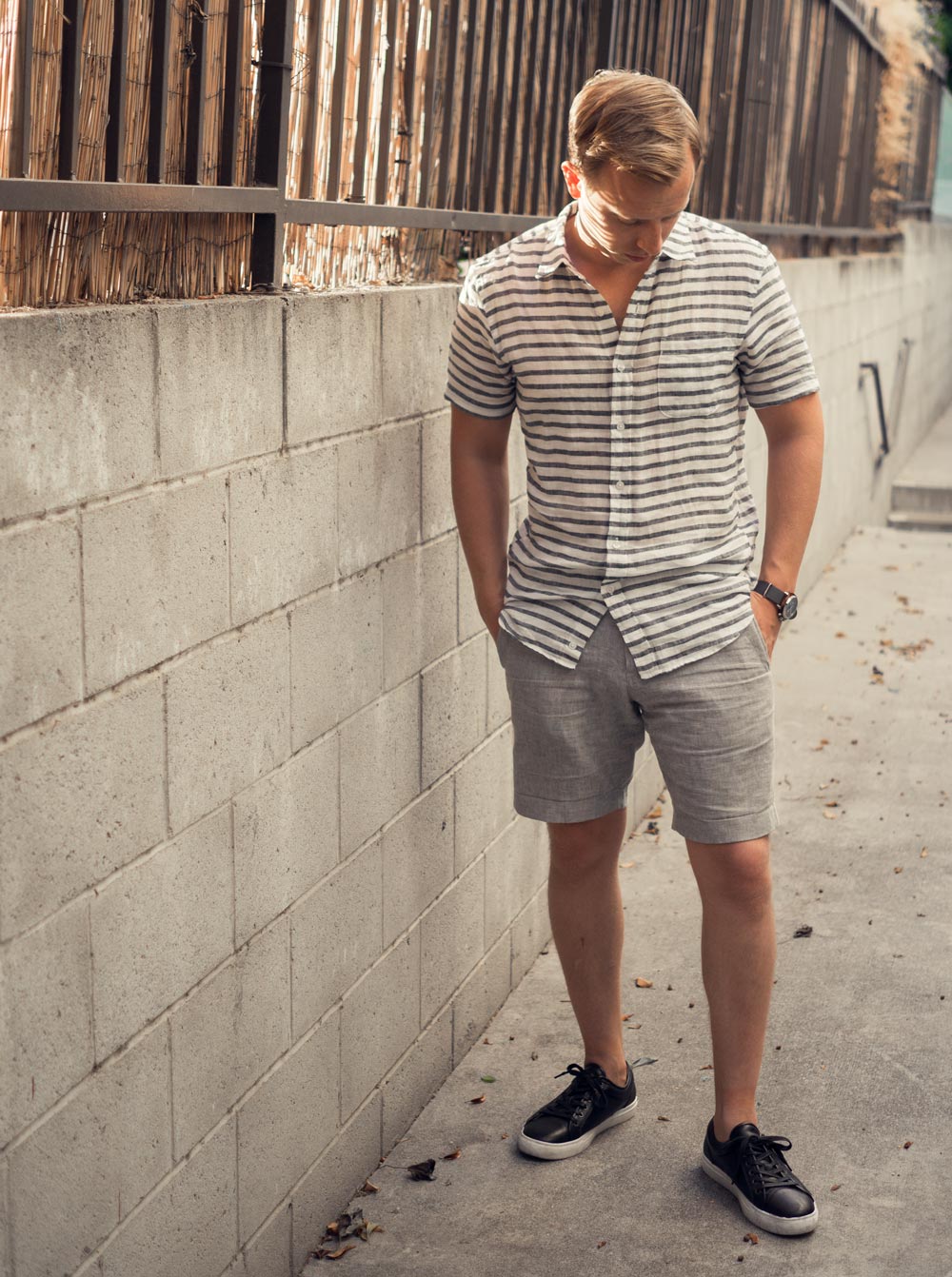 men summer fashion stripe shirt gray shorts black sneakers