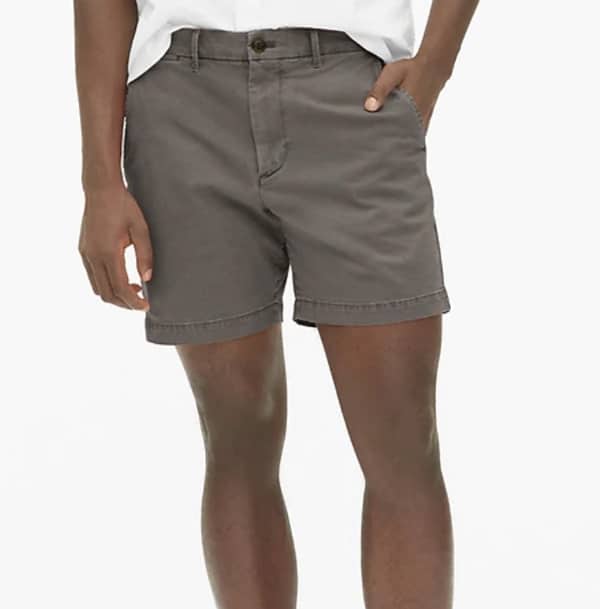 Gap 7” khaki short