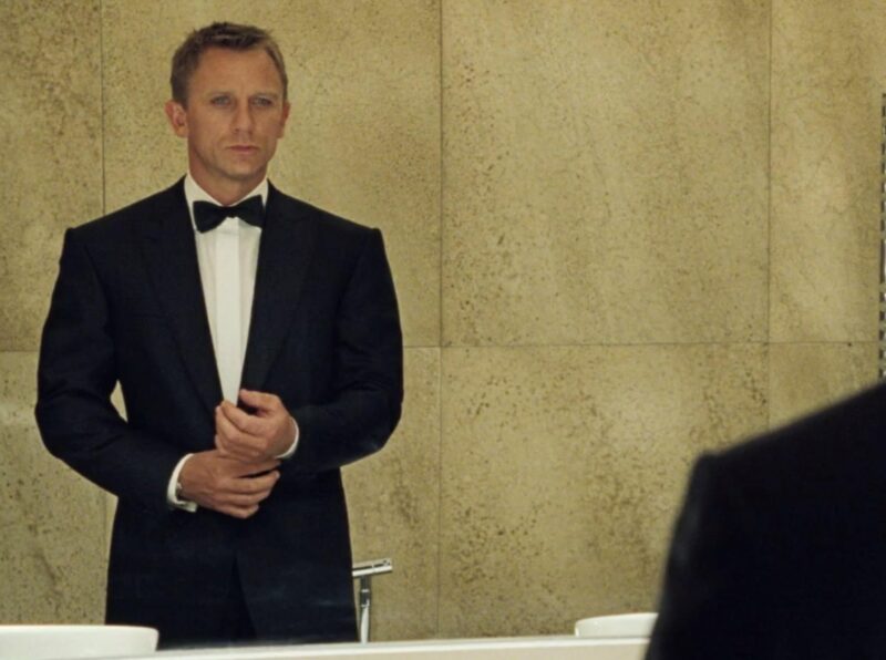 daniel craig james bond wearing a black dinner jacket