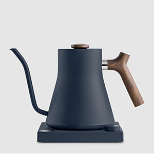 image of a black kettle