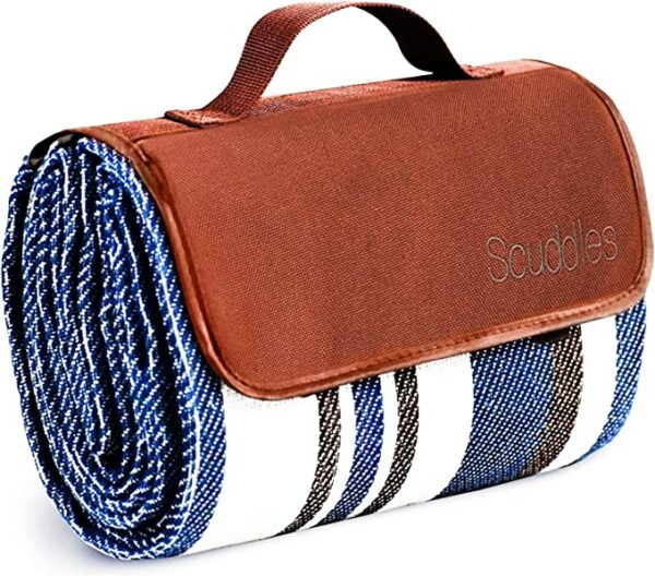 a water resistant picnic blanket