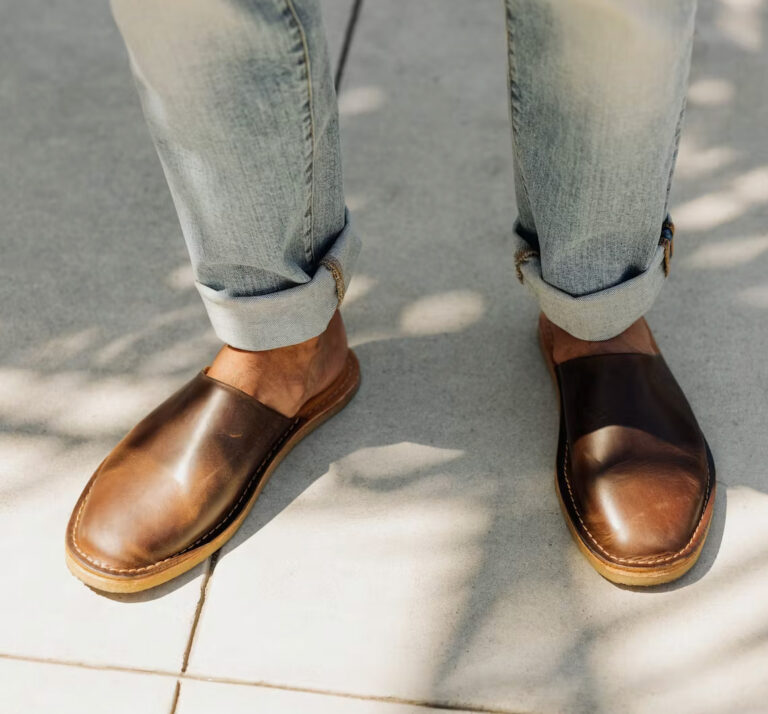 The Birkenstock Boston: 4 Men's Outfits + Pros & Cons [REVIEW]