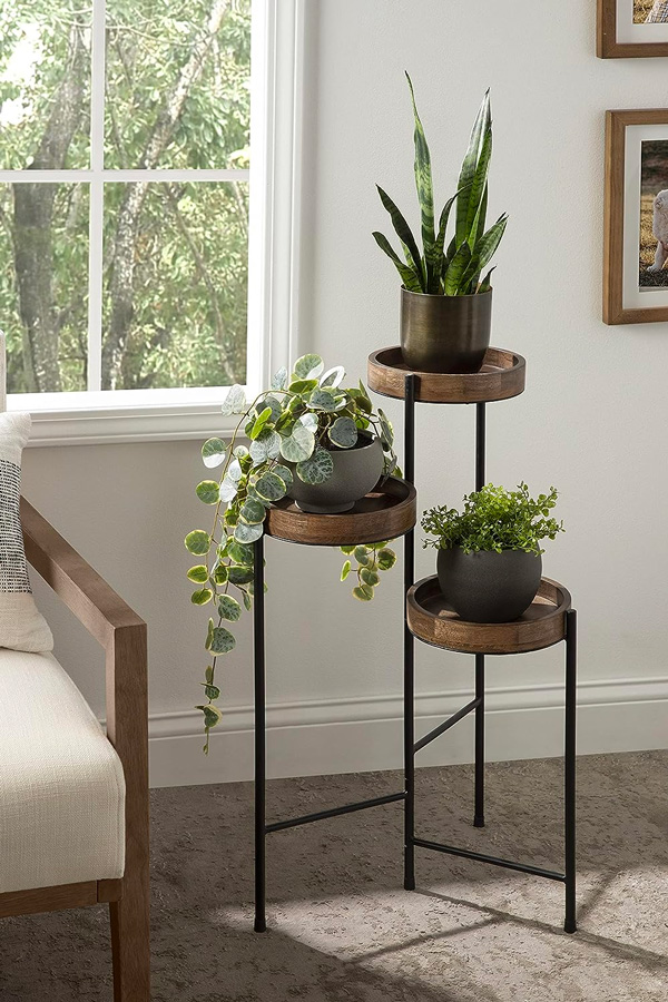 plant stand with three holding spaces