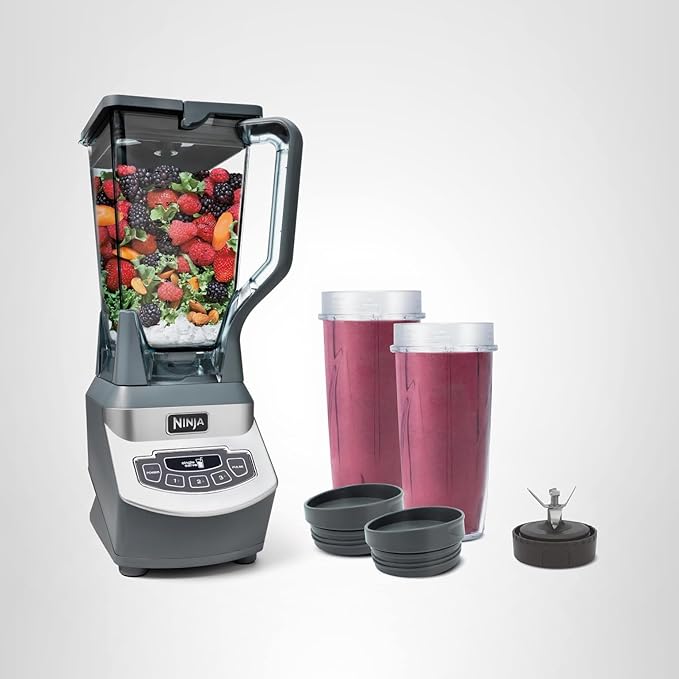 blender with cups