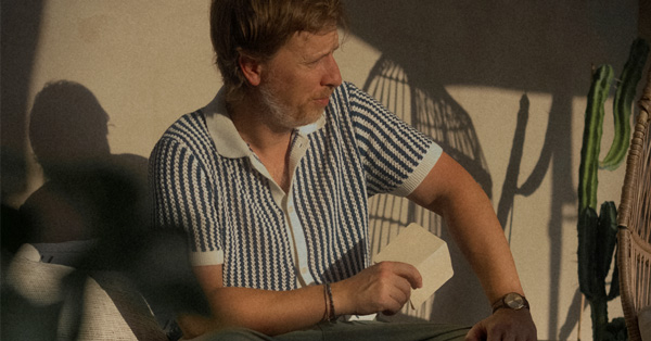 The Under $25 Casual Summer Shirt a Random Woman Told Me Was ‘Excellent’